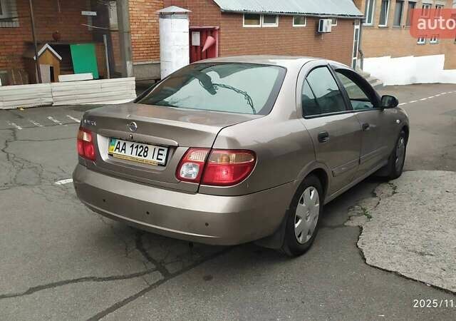 Коричневый Ниссан Альмера, объемом двигателя 1.8 л и пробегом 91 тыс. км за 4000 $, фото 2 на Automoto.ua