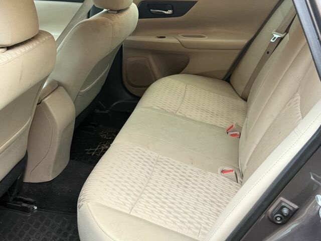 Коричневий Ніссан Альмера, об'ємом двигуна 2.5 л та пробігом 178 тис. км за 7990 $, фото 6 на Automoto.ua