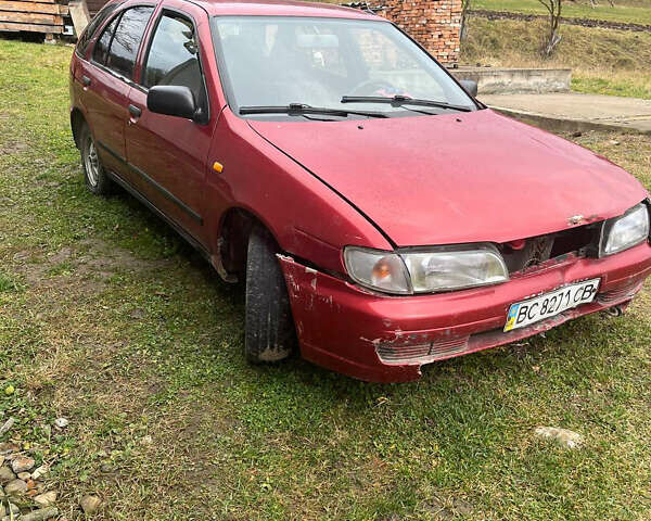 Красный Ниссан Альмера, объемом двигателя 1.4 л и пробегом 250 тыс. км за 860 $, фото 2 на Automoto.ua