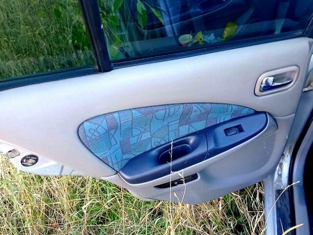 Ниссан Альмера, объемом двигателя 1.8 л и пробегом 280 тыс. км за 3000 $, фото 5 на Automoto.ua