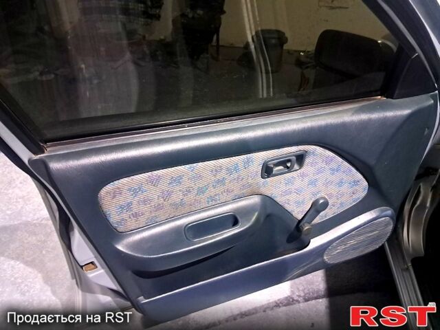 Ниссан Альмера, объемом двигателя 1.4 л и пробегом 0 тыс. км за 2100 $, фото 6 на Automoto.ua