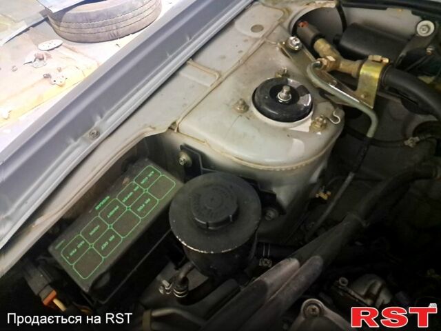 Ниссан Альмера, объемом двигателя 1.4 л и пробегом 0 тыс. км за 2100 $, фото 11 на Automoto.ua