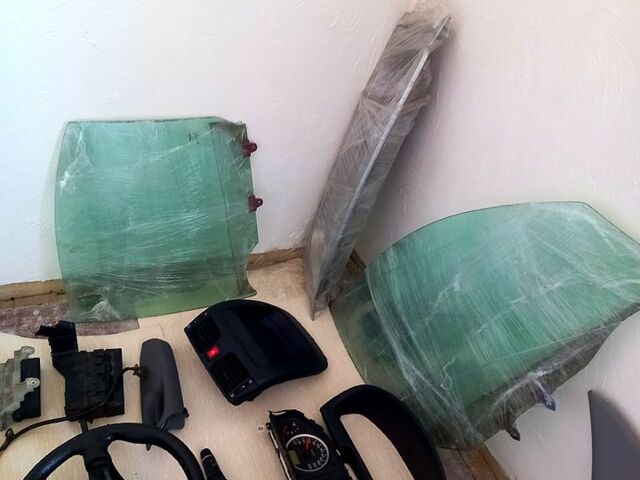 Ниссан Альмера, объемом двигателя 1.5 л и пробегом 835 тыс. км за 1300 $, фото 7 на Automoto.ua