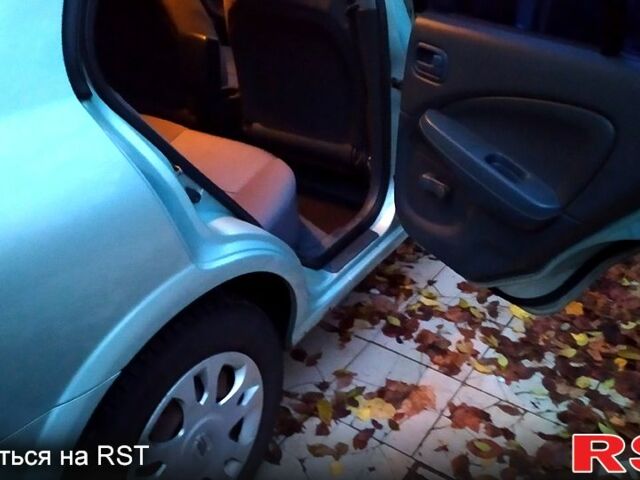 Ніссан Альмера, об'ємом двигуна 1.6 л та пробігом 240 тис. км за 4000 $, фото 4 на Automoto.ua