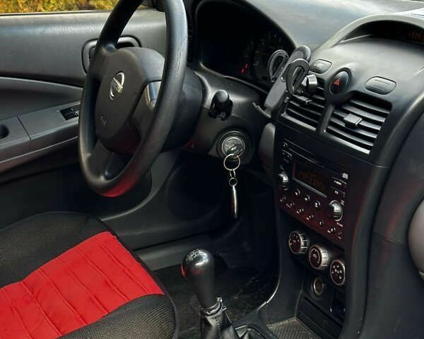 Ниссан Альмера, объемом двигателя 1.6 л и пробегом 92 тыс. км за 4900 $, фото 13 на Automoto.ua