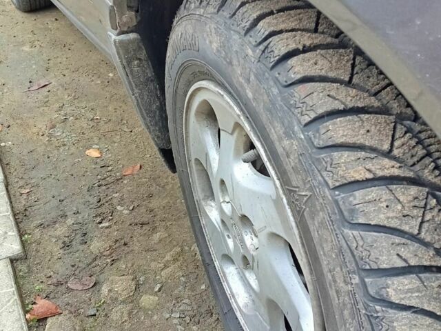 Сірий Ніссан Альмера, об'ємом двигуна 1.6 л та пробігом 100 тис. км за 1200 $, фото 2 на Automoto.ua