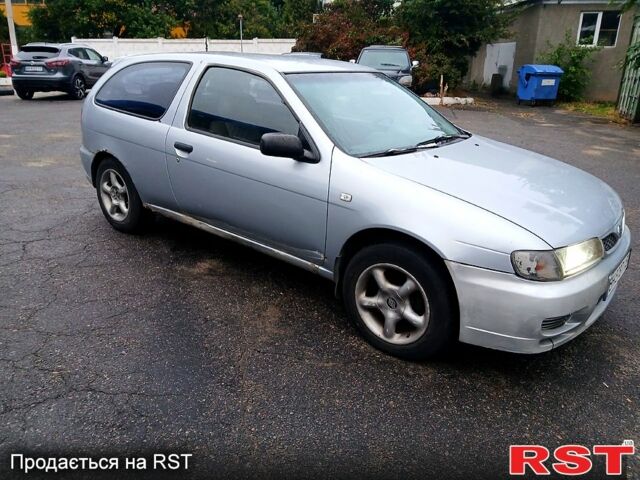 Серый Ниссан Альмера, объемом двигателя 1.6 л и пробегом 250 тыс. км за 1200 $, фото 1 на Automoto.ua