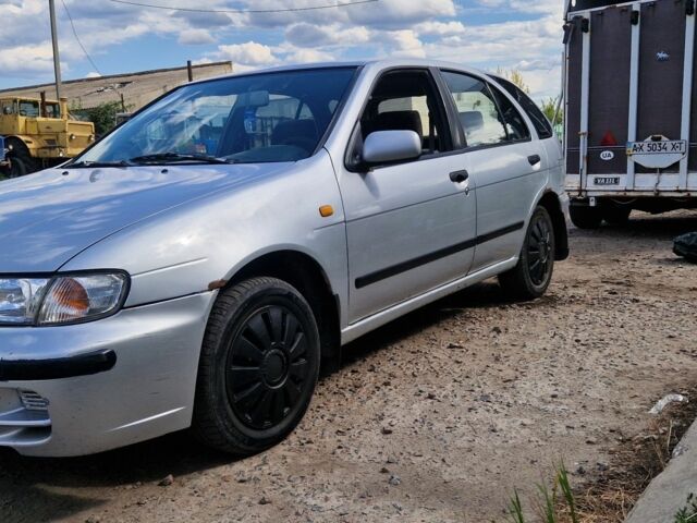 Серый Ниссан Альмера, объемом двигателя 2 л и пробегом 1 тыс. км за 1500 $, фото 1 на Automoto.ua