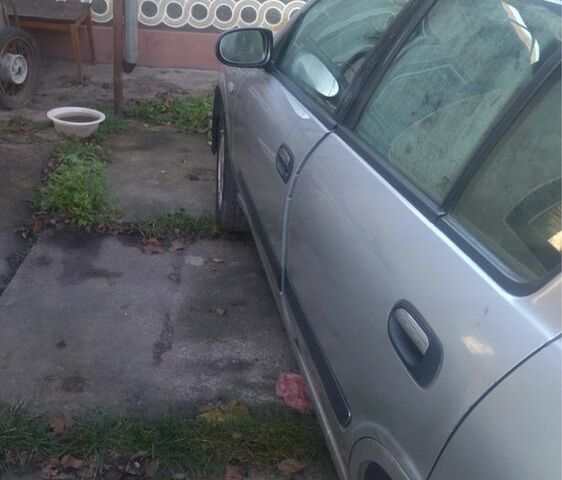 Сірий Ніссан Альмера, об'ємом двигуна 2.2 л та пробігом 320 тис. км за 1200 $, фото 2 на Automoto.ua