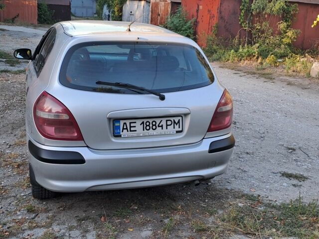Серый Ниссан Альмера, объемом двигателя 1.5 л и пробегом 240 тыс. км за 4000 $, фото 3 на Automoto.ua