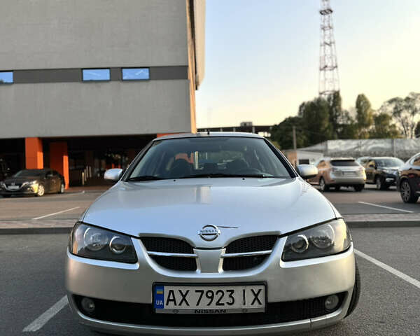 Серый Ниссан Альмера, объемом двигателя 1.5 л и пробегом 289 тыс. км за 3000 $, фото 1 на Automoto.ua