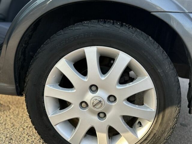 Серый Ниссан Альмера, объемом двигателя 1.5 л и пробегом 300 тыс. км за 2999 $, фото 15 на Automoto.ua