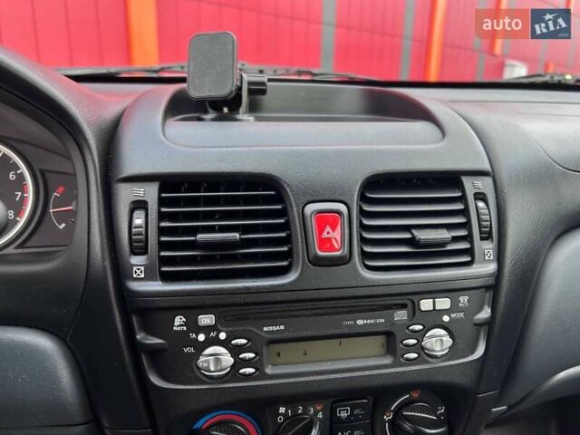 Сірий Ніссан Альмера, об'ємом двигуна 1.5 л та пробігом 204 тис. км за 4690 $, фото 18 на Automoto.ua