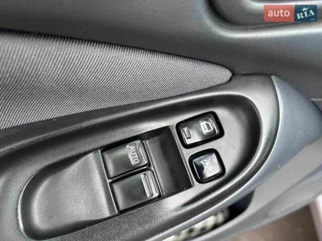 Сірий Ніссан Альмера, об'ємом двигуна 1.5 л та пробігом 204 тис. км за 4690 $, фото 13 на Automoto.ua