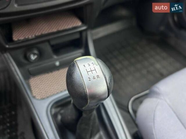 Сірий Ніссан Альмера, об'ємом двигуна 1.5 л та пробігом 204 тис. км за 4690 $, фото 17 на Automoto.ua