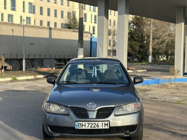 Серый Ниссан Альмера, объемом двигателя 1.5 л и пробегом 300 тыс. км за 2999 $, фото 4 на Automoto.ua