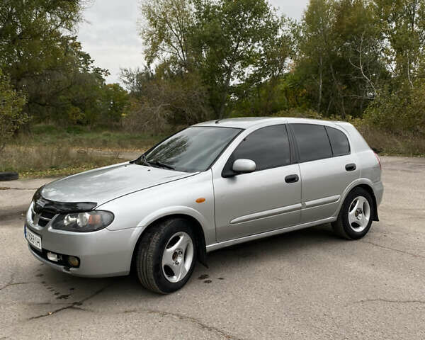 Серый Ниссан Альмера, объемом двигателя 1.5 л и пробегом 256 тыс. км за 4350 $, фото 2 на Automoto.ua