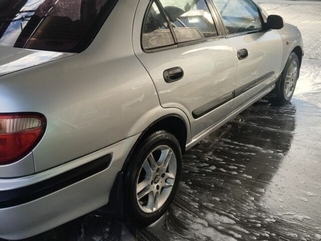 Серый Ниссан Альмера, объемом двигателя 1.5 л и пробегом 351 тыс. км за 3800 $, фото 2 на Automoto.ua