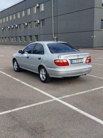 Серый Ниссан Альмера, объемом двигателя 1.5 л и пробегом 253 тыс. км за 2200 $, фото 5 на Automoto.ua