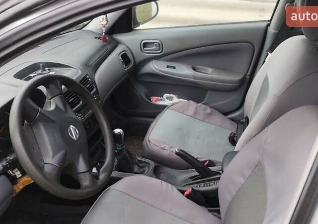 Сірий Ніссан Альмера, об'ємом двигуна 1.5 л та пробігом 300 тис. км за 3200 $, фото 1 на Automoto.ua