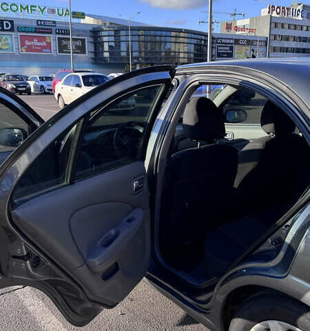 Серый Ниссан Альмера, объемом двигателя 1.8 л и пробегом 181 тыс. км за 4400 $, фото 11 на Automoto.ua