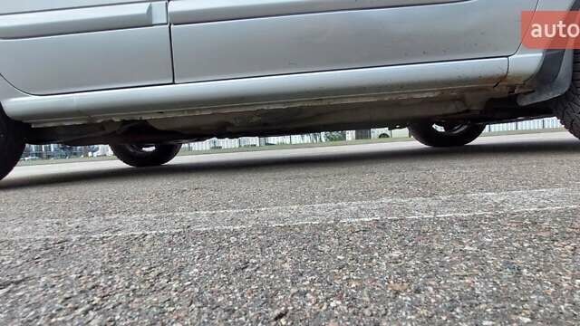 Серый Ниссан Альмера, объемом двигателя 1.5 л и пробегом 253 тыс. км за 2200 $, фото 16 на Automoto.ua