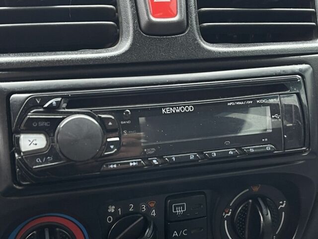 Сірий Ніссан Альмера, об'ємом двигуна 1.5 л та пробігом 302 тис. км за 2900 $, фото 8 на Automoto.ua