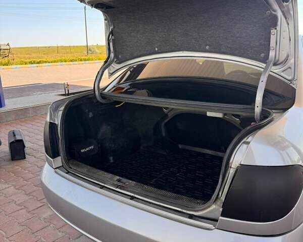 Сірий Ніссан Альмера, об'ємом двигуна 1.77 л та пробігом 240 тис. км за 3799 $, фото 17 на Automoto.ua