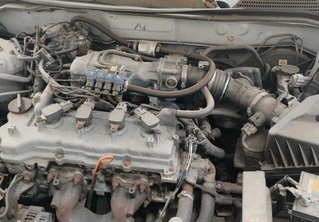 Серый Ниссан Альмера, объемом двигателя 0 л и пробегом 485 тыс. км за 2900 $, фото 6 на Automoto.ua