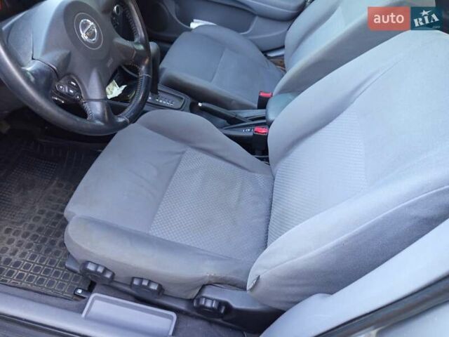 Серый Ниссан Альмера, объемом двигателя 1.8 л и пробегом 135 тыс. км за 4000 $, фото 8 на Automoto.ua