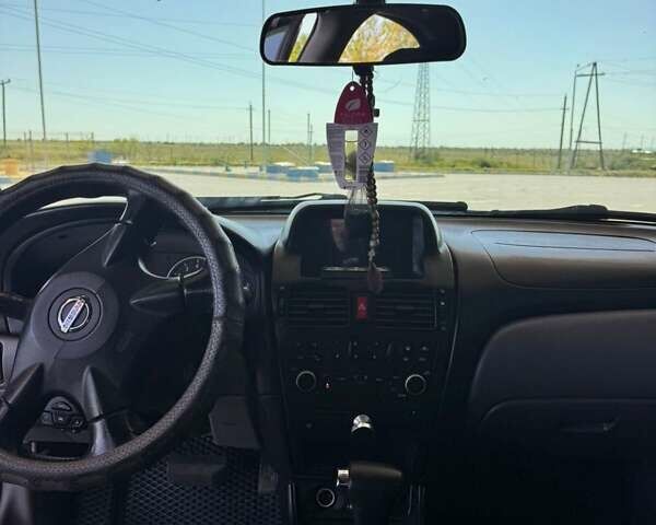 Сірий Ніссан Альмера, об'ємом двигуна 1.77 л та пробігом 240 тис. км за 3799 $, фото 18 на Automoto.ua