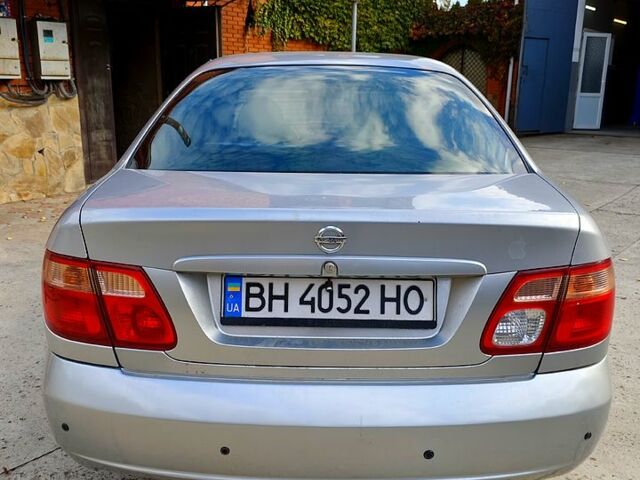 Серый Ниссан Альмера, объемом двигателя 1.5 л и пробегом 299 тыс. км за 3500 $, фото 5 на Automoto.ua