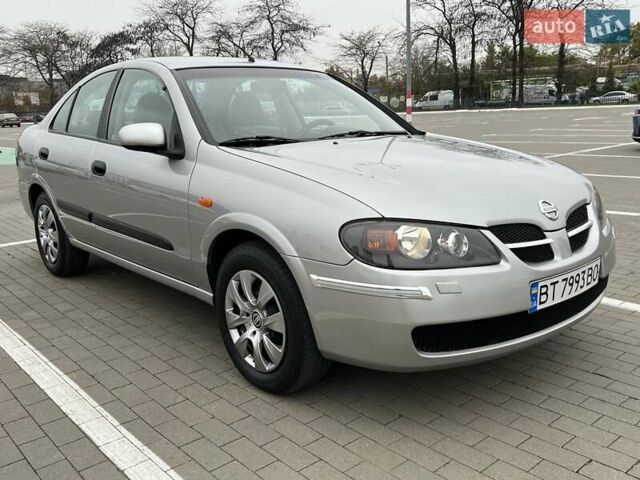 Серый Ниссан Альмера, объемом двигателя 1.5 л и пробегом 140 тыс. км за 4600 $, фото 3 на Automoto.ua