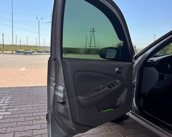 Сірий Ніссан Альмера, об'ємом двигуна 1.77 л та пробігом 240 тис. км за 3799 $, фото 10 на Automoto.ua