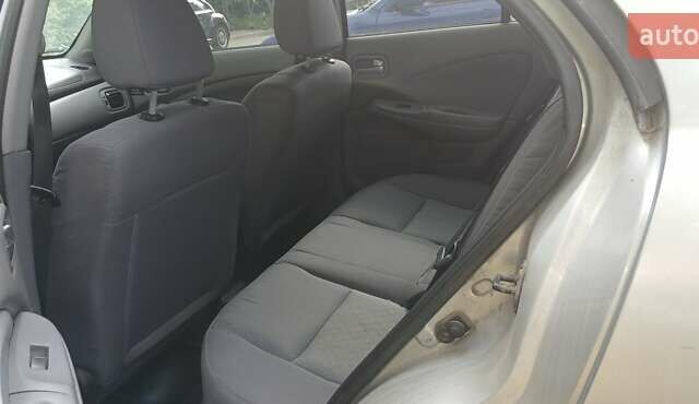 Серый Ниссан Альмера, объемом двигателя 1.5 л и пробегом 380 тыс. км за 2100 $, фото 5 на Automoto.ua