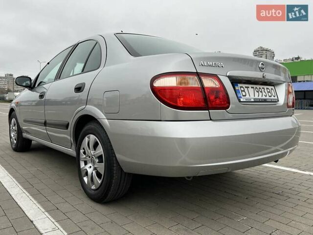 Серый Ниссан Альмера, объемом двигателя 1.5 л и пробегом 140 тыс. км за 4600 $, фото 14 на Automoto.ua