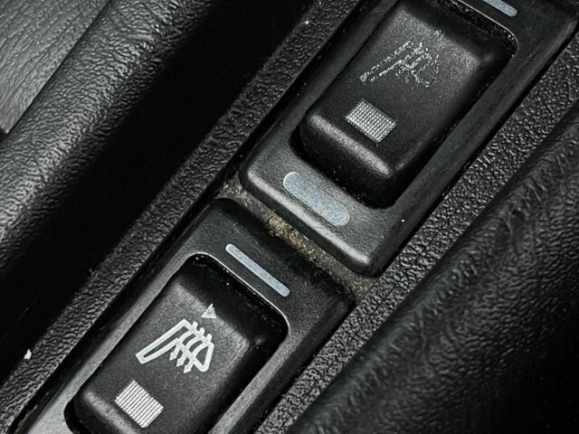 Сірий Ніссан Альмера, об'ємом двигуна 1.5 л та пробігом 302 тис. км за 2900 $, фото 13 на Automoto.ua