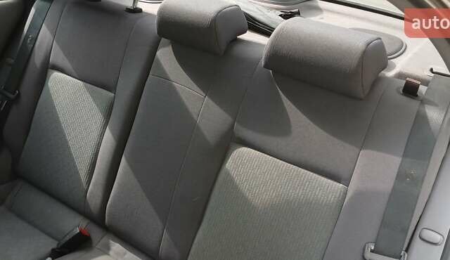 Серый Ниссан Альмера, объемом двигателя 1.5 л и пробегом 380 тыс. км за 2100 $, фото 7 на Automoto.ua