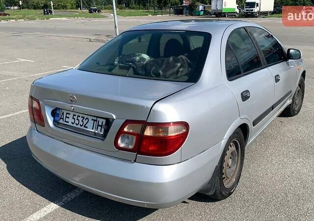 Серый Ниссан Альмера, объемом двигателя 1.77 л и пробегом 300 тыс. км за 3132 $, фото 3 на Automoto.ua