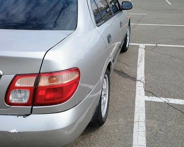 Серый Ниссан Альмера, объемом двигателя 1.6 л и пробегом 302 тыс. км за 2400 $, фото 14 на Automoto.ua