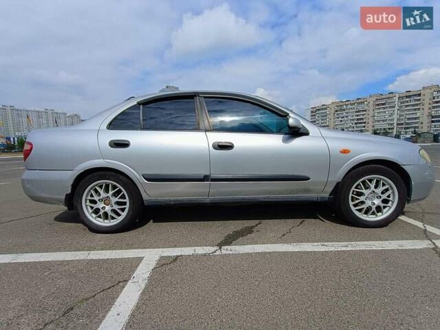 Серый Ниссан Альмера, объемом двигателя 1.6 л и пробегом 302 тыс. км за 2400 $, фото 3 на Automoto.ua