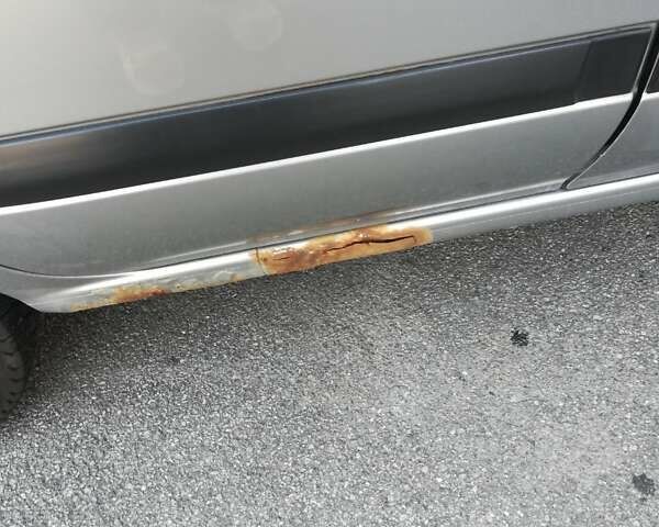 Серый Ниссан Альмера, объемом двигателя 1.5 л и пробегом 180 тыс. км за 4000 $, фото 25 на Automoto.ua