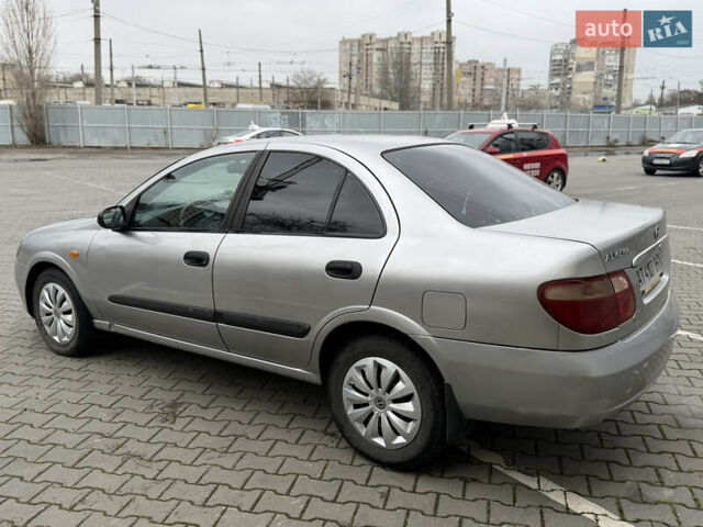 Серый Ниссан Альмера, объемом двигателя 1.5 л и пробегом 204 тыс. км за 3350 $, фото 1 на Automoto.ua
