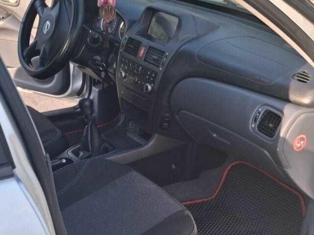 Серый Ниссан Альмера, объемом двигателя 1.5 л и пробегом 3 тыс. км за 2500 $, фото 7 на Automoto.ua