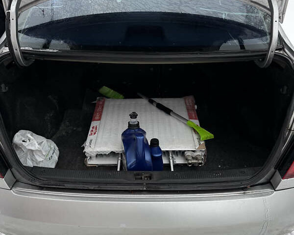 Серый Ниссан Альмера, объемом двигателя 1.77 л и пробегом 139 тыс. км за 5000 $, фото 10 на Automoto.ua