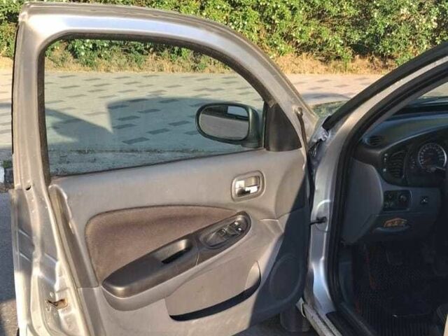 Серый Ниссан Альмера, объемом двигателя 1.5 л и пробегом 3 тыс. км за 2500 $, фото 15 на Automoto.ua