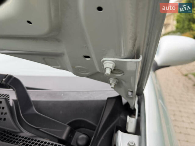 Серый Ниссан Альмера, объемом двигателя 1.6 л и пробегом 136 тыс. км за 5900 $, фото 80 на Automoto.ua