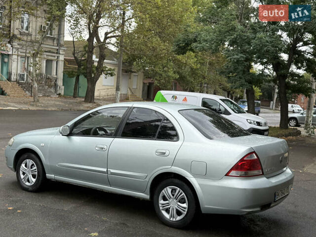 Серый Ниссан Альмера, объемом двигателя 1.6 л и пробегом 245 тыс. км за 3950 $, фото 4 на Automoto.ua