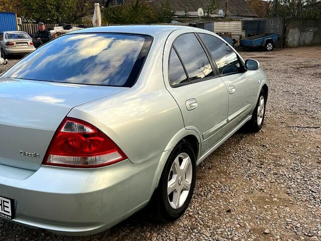 Серый Ниссан Альмера, объемом двигателя 1.6 л и пробегом 185 тыс. км за 4200 $, фото 7 на Automoto.ua