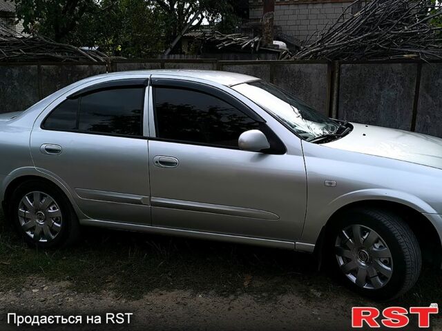 Серый Ниссан Альмера, объемом двигателя 1.6 л и пробегом 230 тыс. км за 4500 $, фото 1 на Automoto.ua